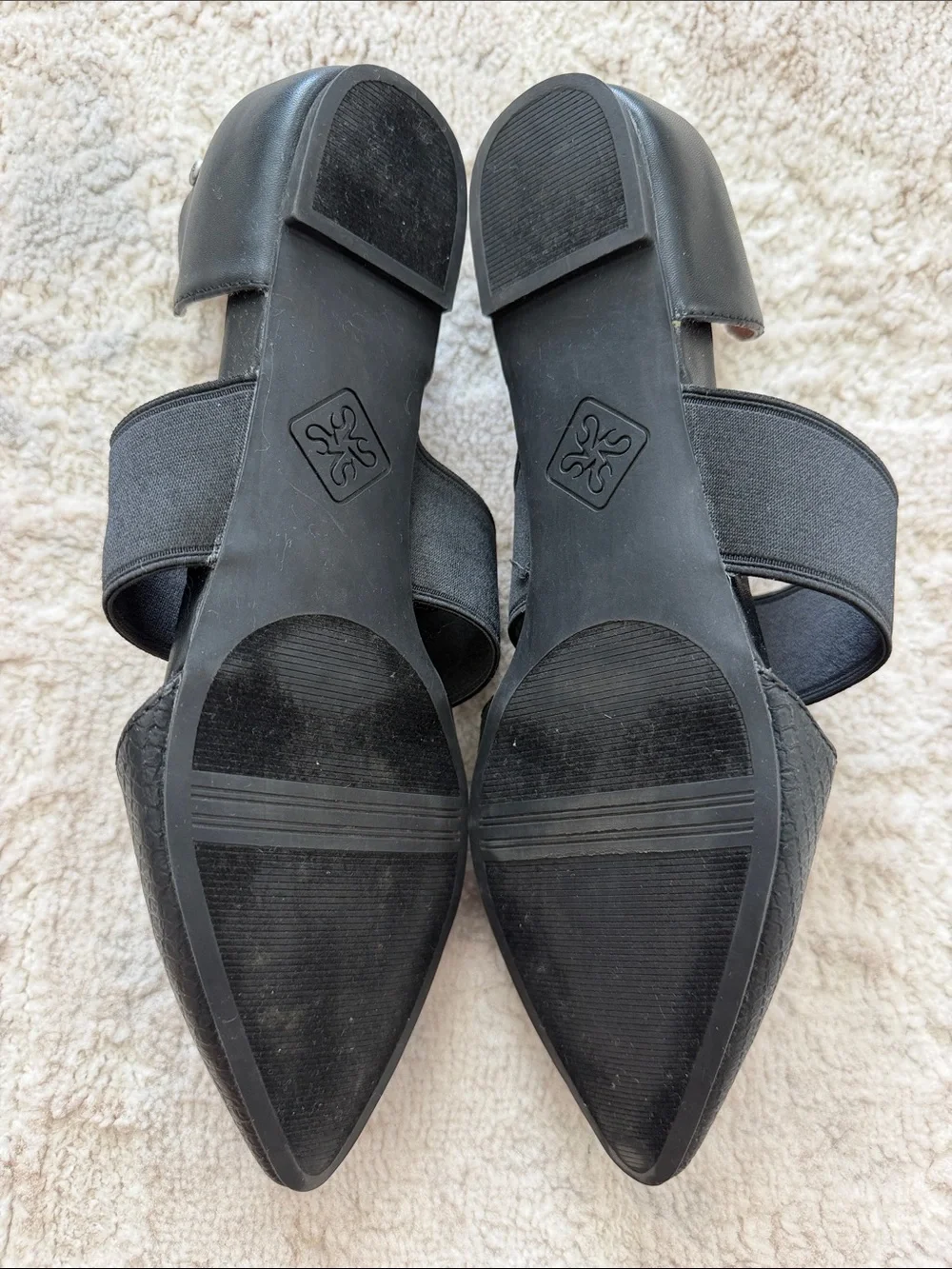 Simply Vera Vera Wang Black Pointed D'Orsay Flats with Elastic Strap